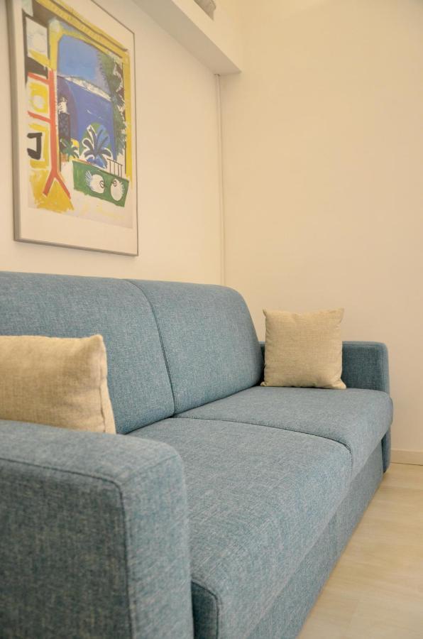 Duomo26 Boutique Apartment Дезенцано-дель-Гарда Экстерьер фото