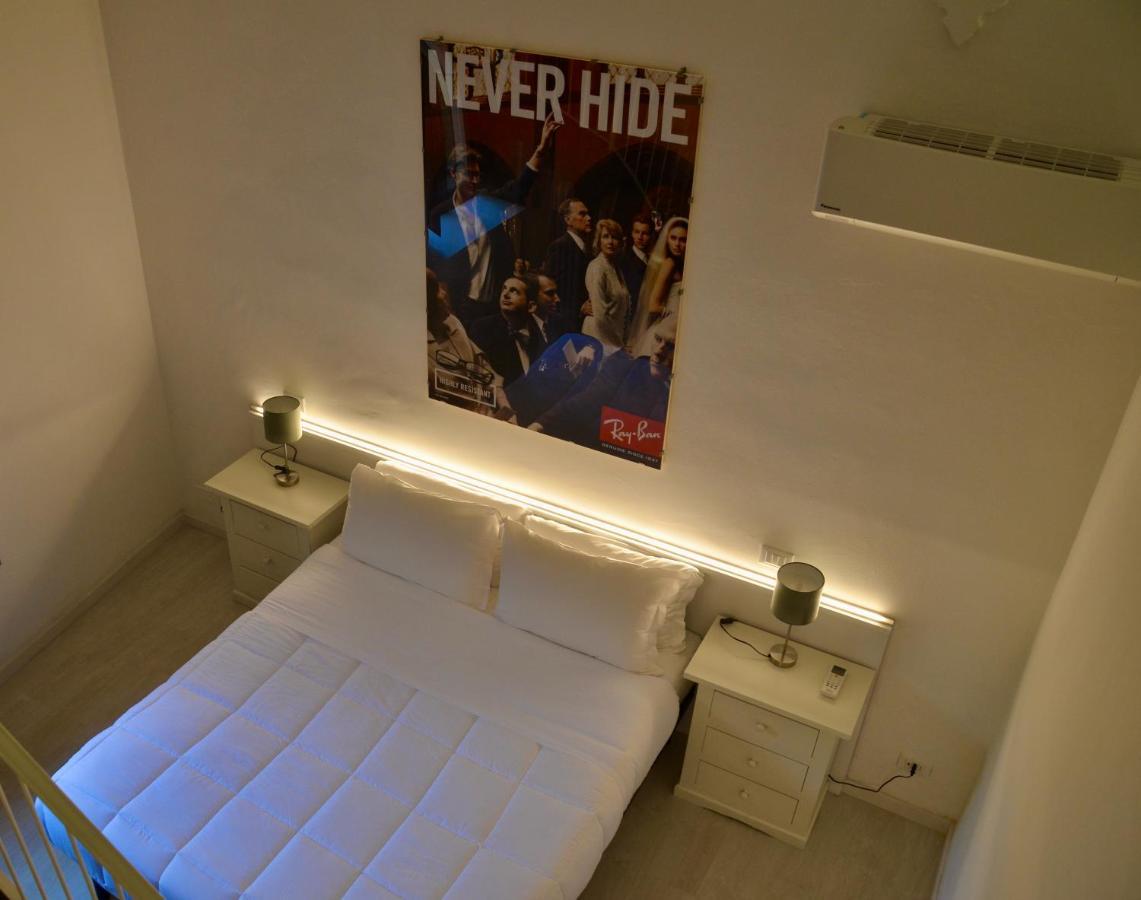 Duomo26 Boutique Apartment Дезенцано-дель-Гарда Экстерьер фото