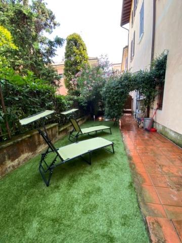Duomo26 Boutique Apartment Дезенцано-дель-Гарда Экстерьер фото